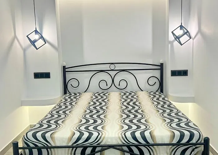 Matouli Escape アパート Filótion